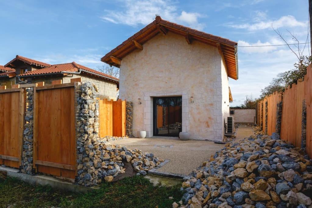 My Love Nest Chatillon sur Chalaronne Bagian luar foto